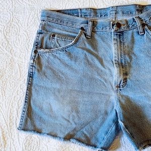 Vintage Wrangler lightly distressed cutoff shorts